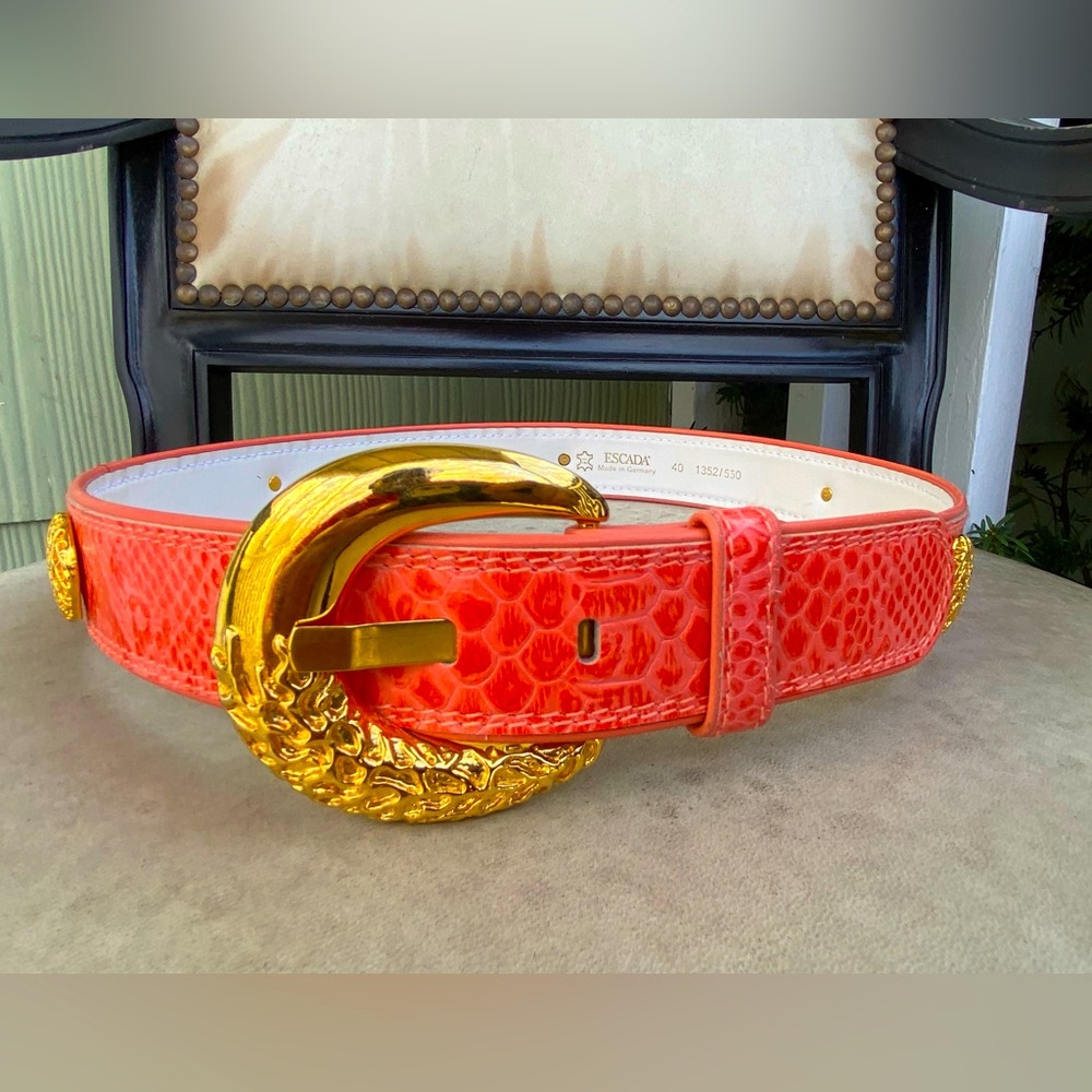 ESCADA Vintage Pink Leather Gold Leaves Charm Belt Size 40 snake pattern salmon